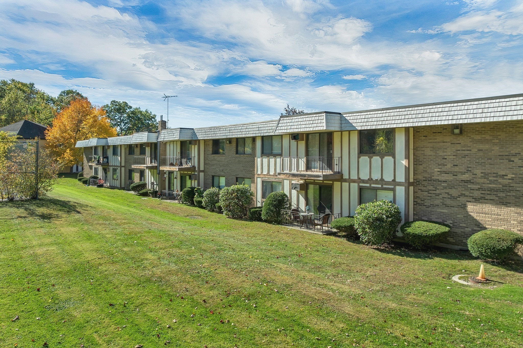 395 Merrimack St # 26