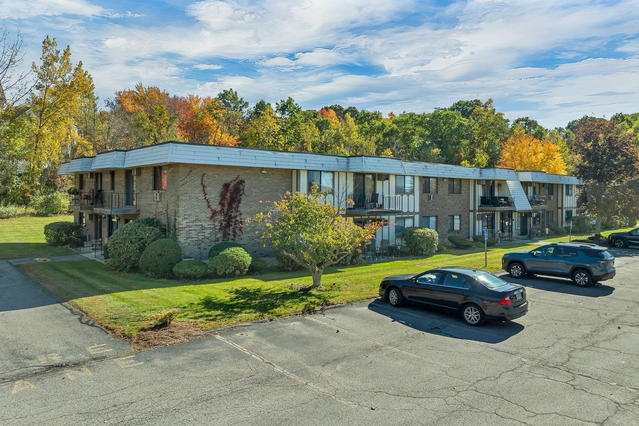 395 Merrimack St # 26