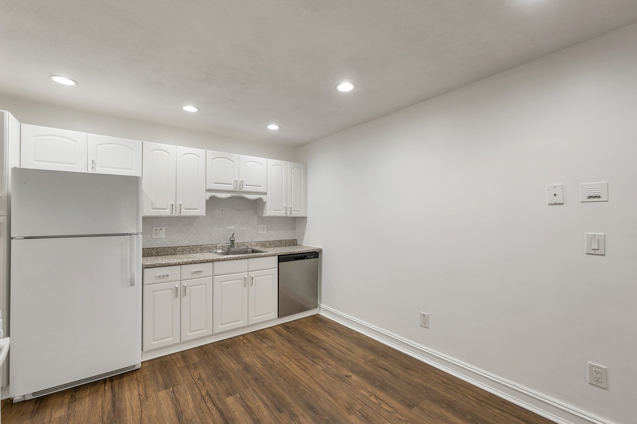 395 Merrimack St # 26