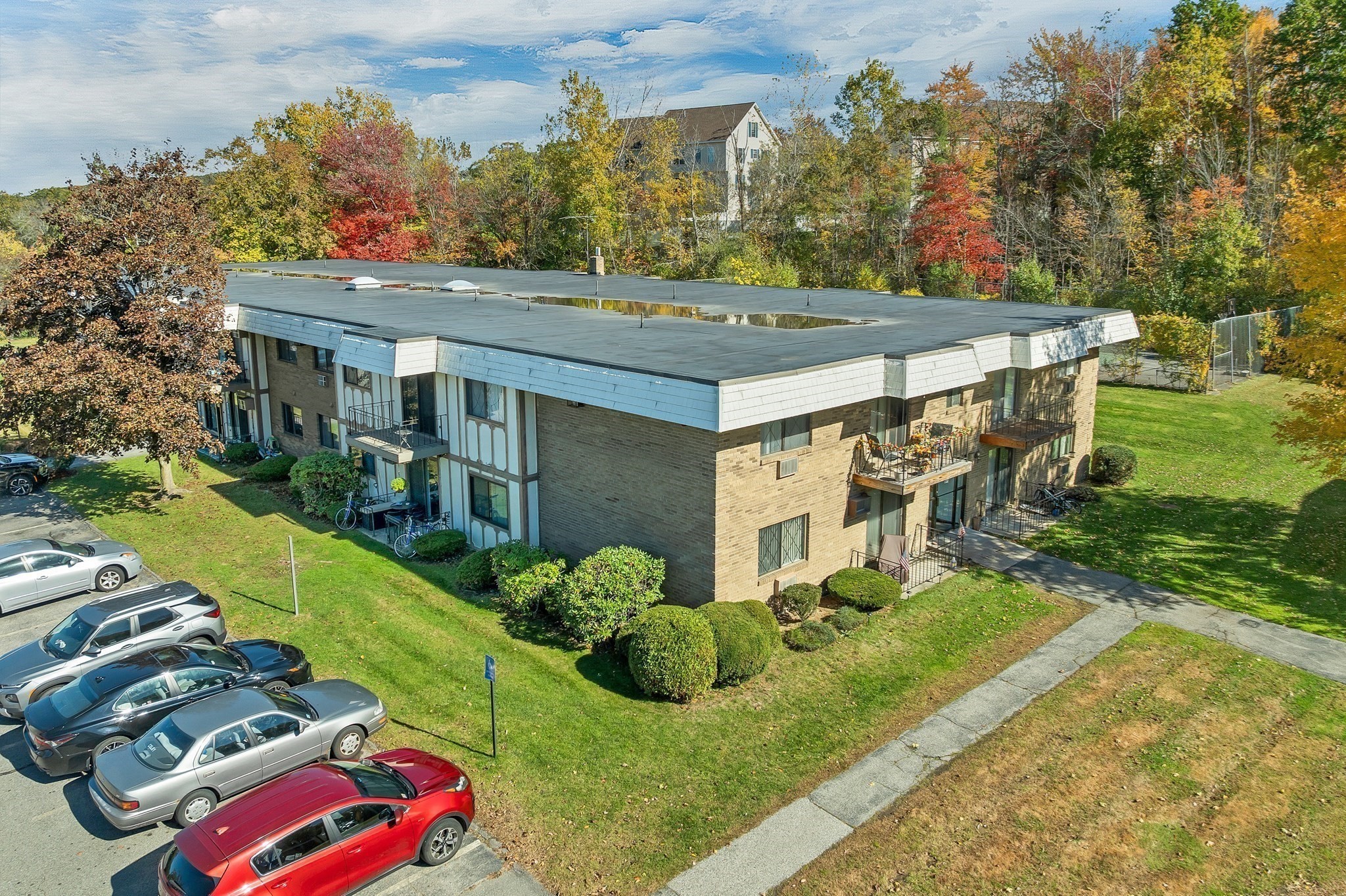 395 Merrimack St # 26