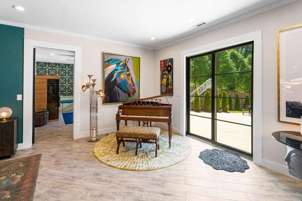 254 Nicholson Road