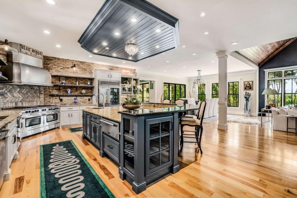 254 Nicholson Road