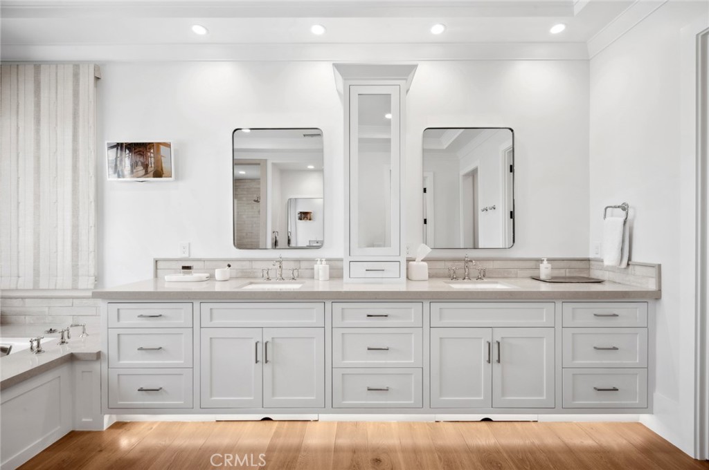 1944 Port Cardiff Place