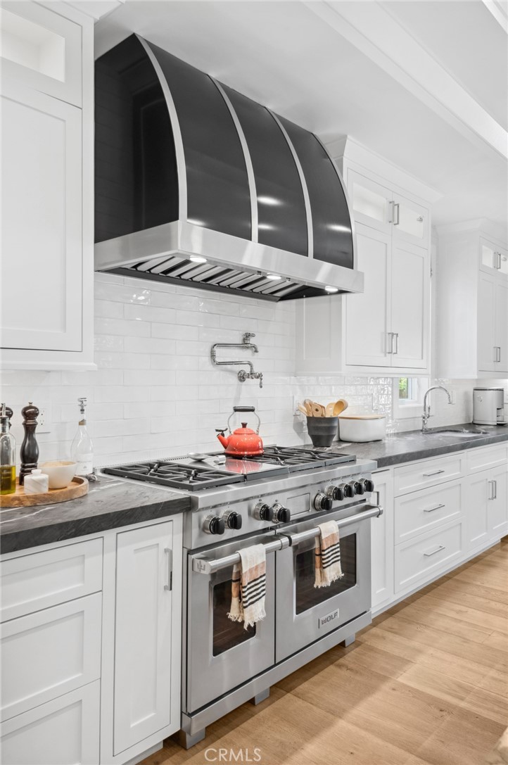 1944 Port Cardiff Place