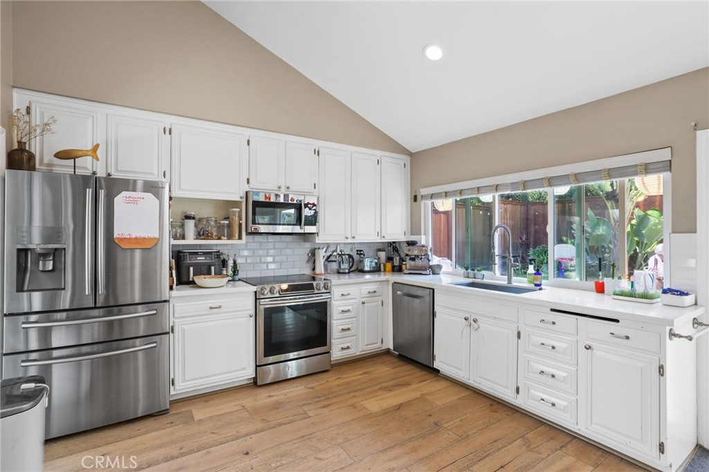 2017 Port Cardiff Place