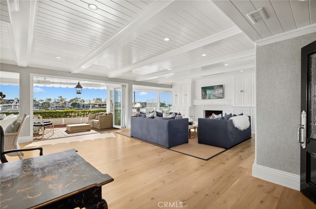 1223 Bayside Drive 105