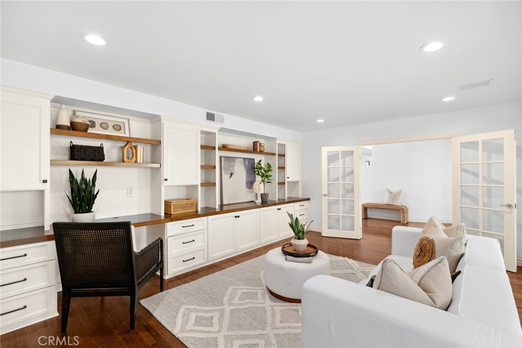 1942 Port Laurent Place