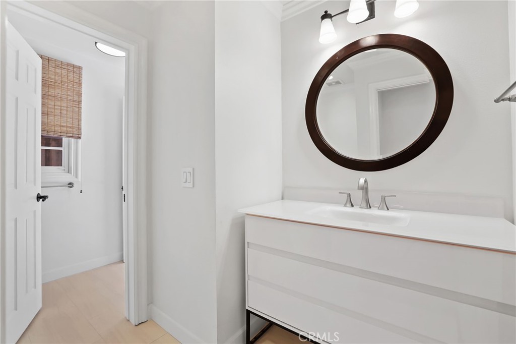 1951 Port Weybridge Place