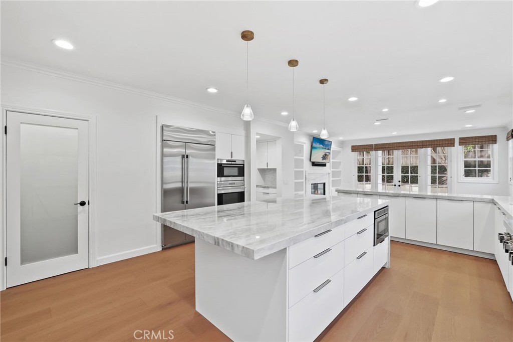 1951 Port Weybridge Place