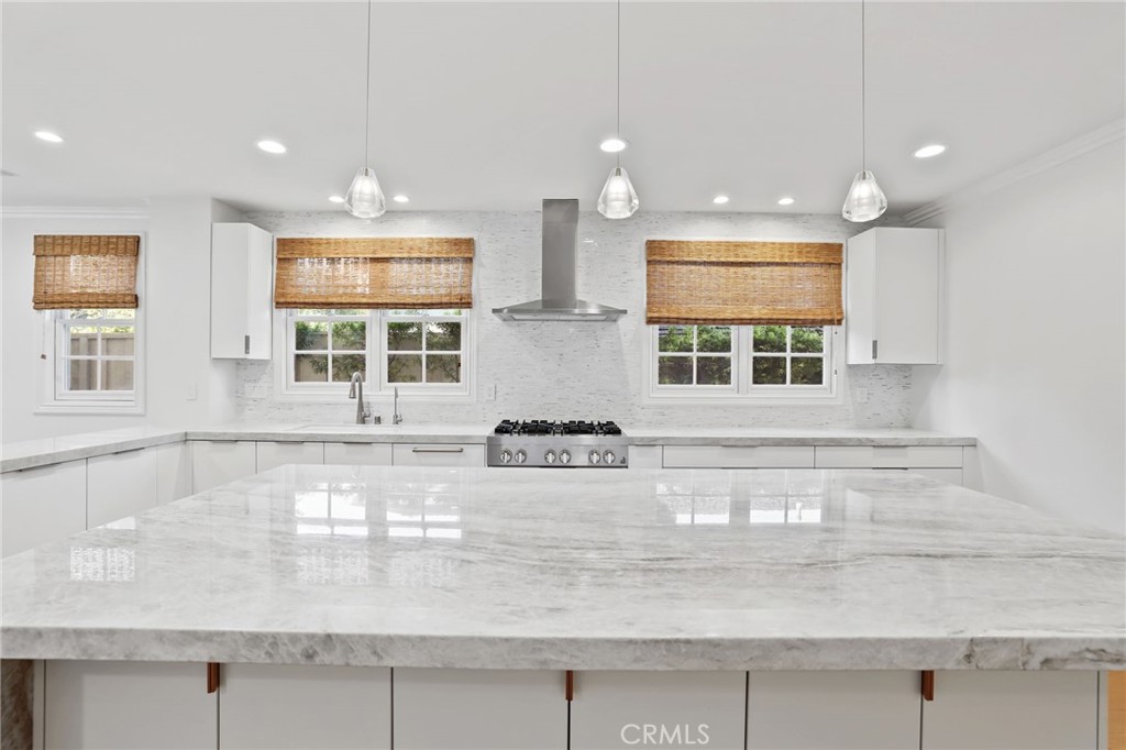 1951 Port Weybridge Place