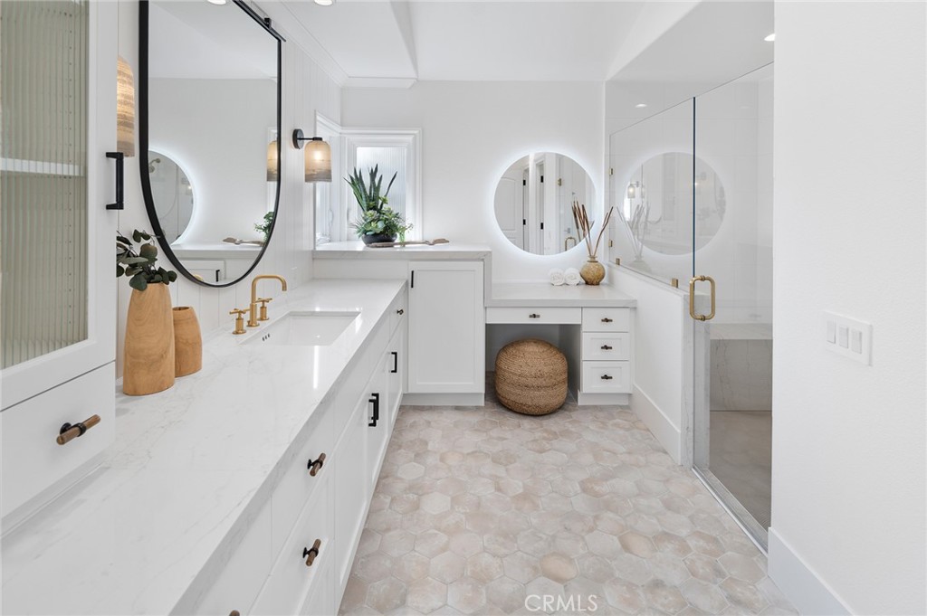 1969 Port Dunleigh Circle