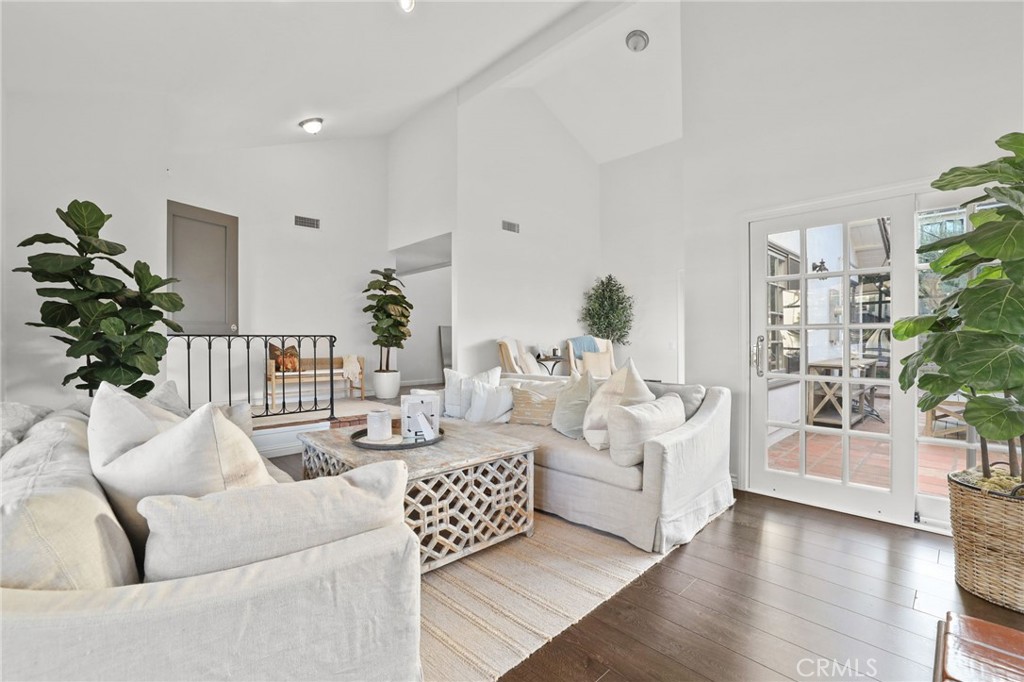 1837 Port Kimberly Place