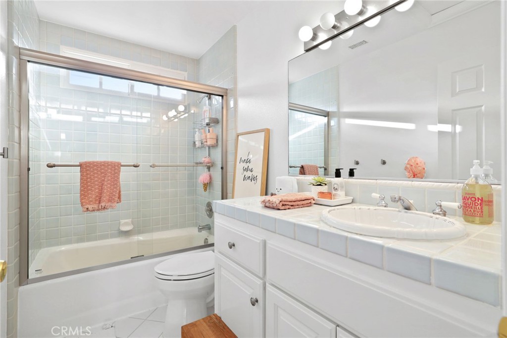 1837 Port Kimberly Place