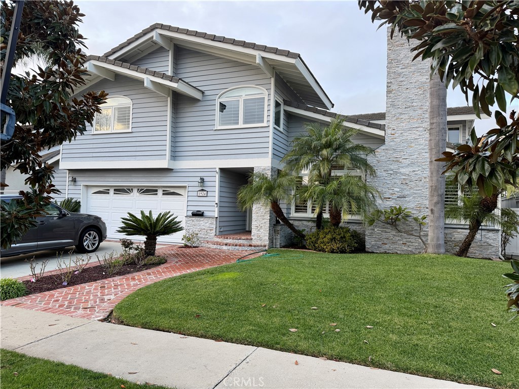 1924 Port Bristol Circle