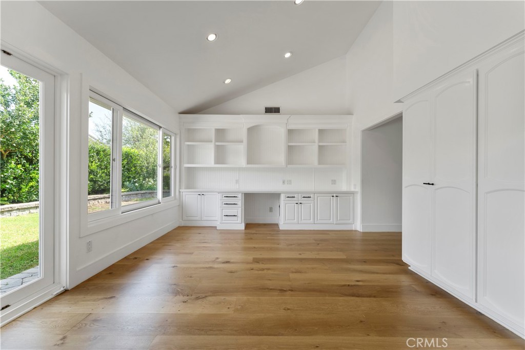 1836 Port Stirling Place