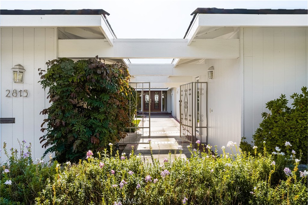 2815 Blue Water Drive