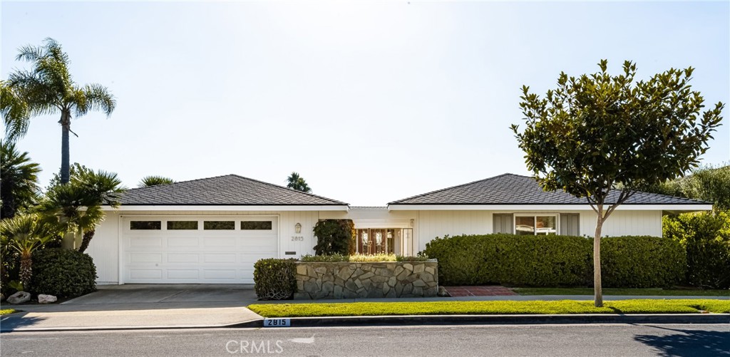 2815 Blue Water Drive