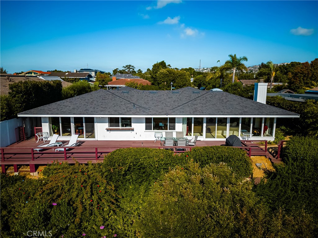 2815 Blue Water Drive