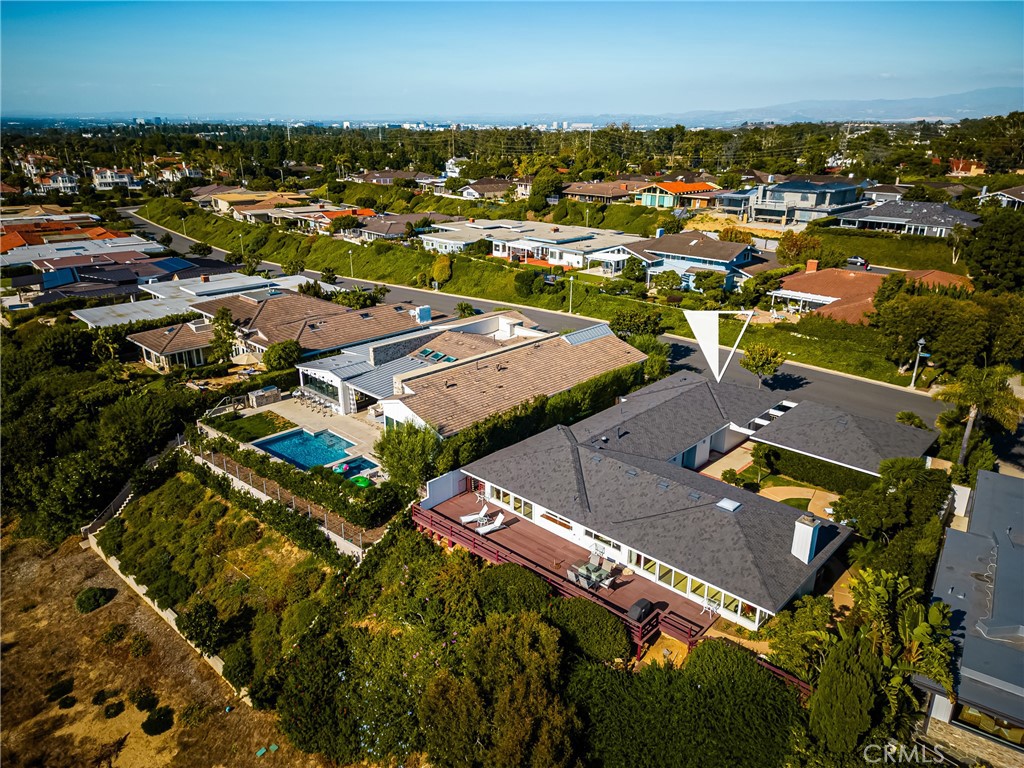 2815 Blue Water Drive