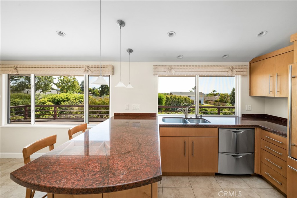 2815 Blue Water Drive