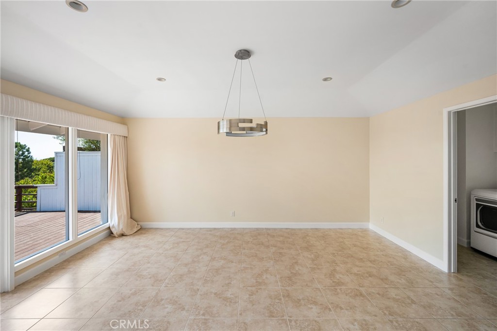 2815 Blue Water Drive