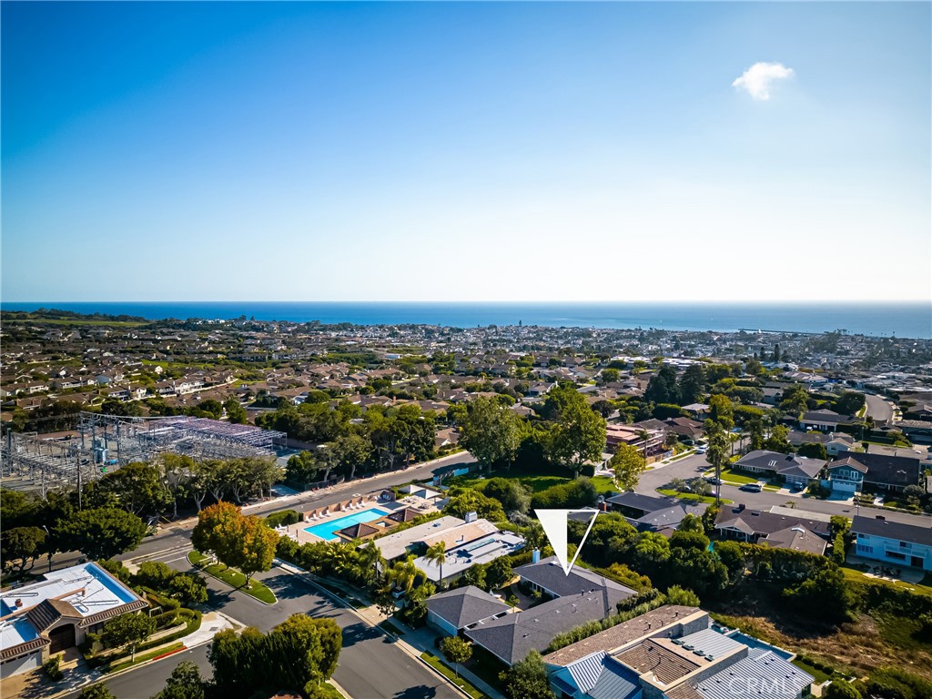 2815 Blue Water Drive