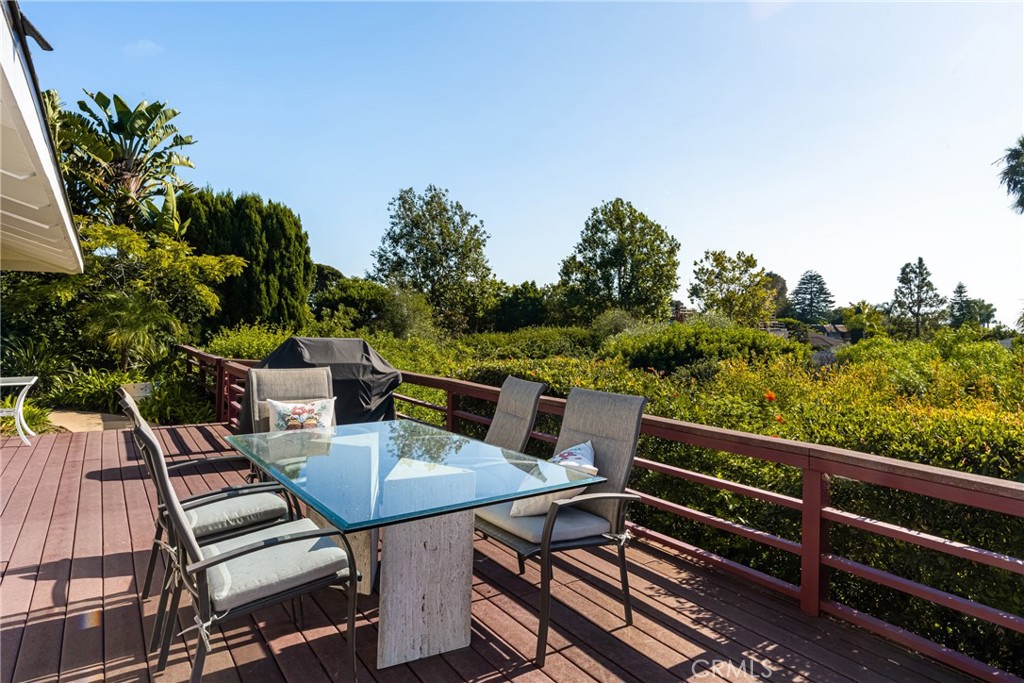 2815 Blue Water Drive