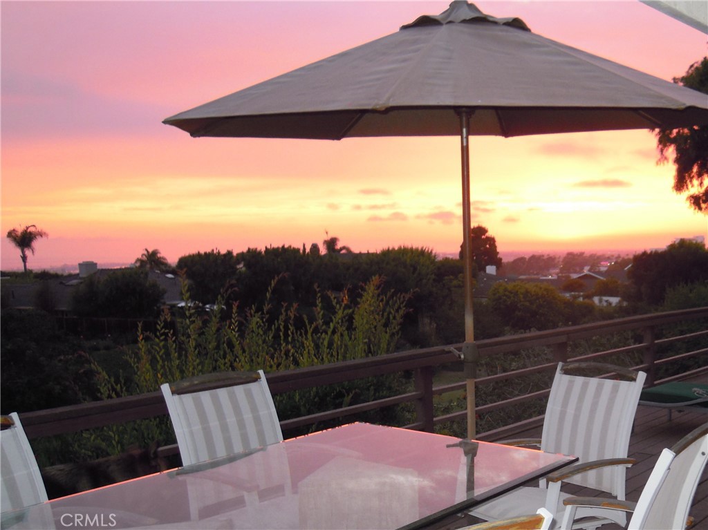 2815 Blue Water Drive