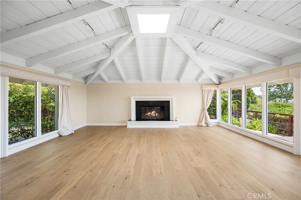 2815 Blue Water Drive