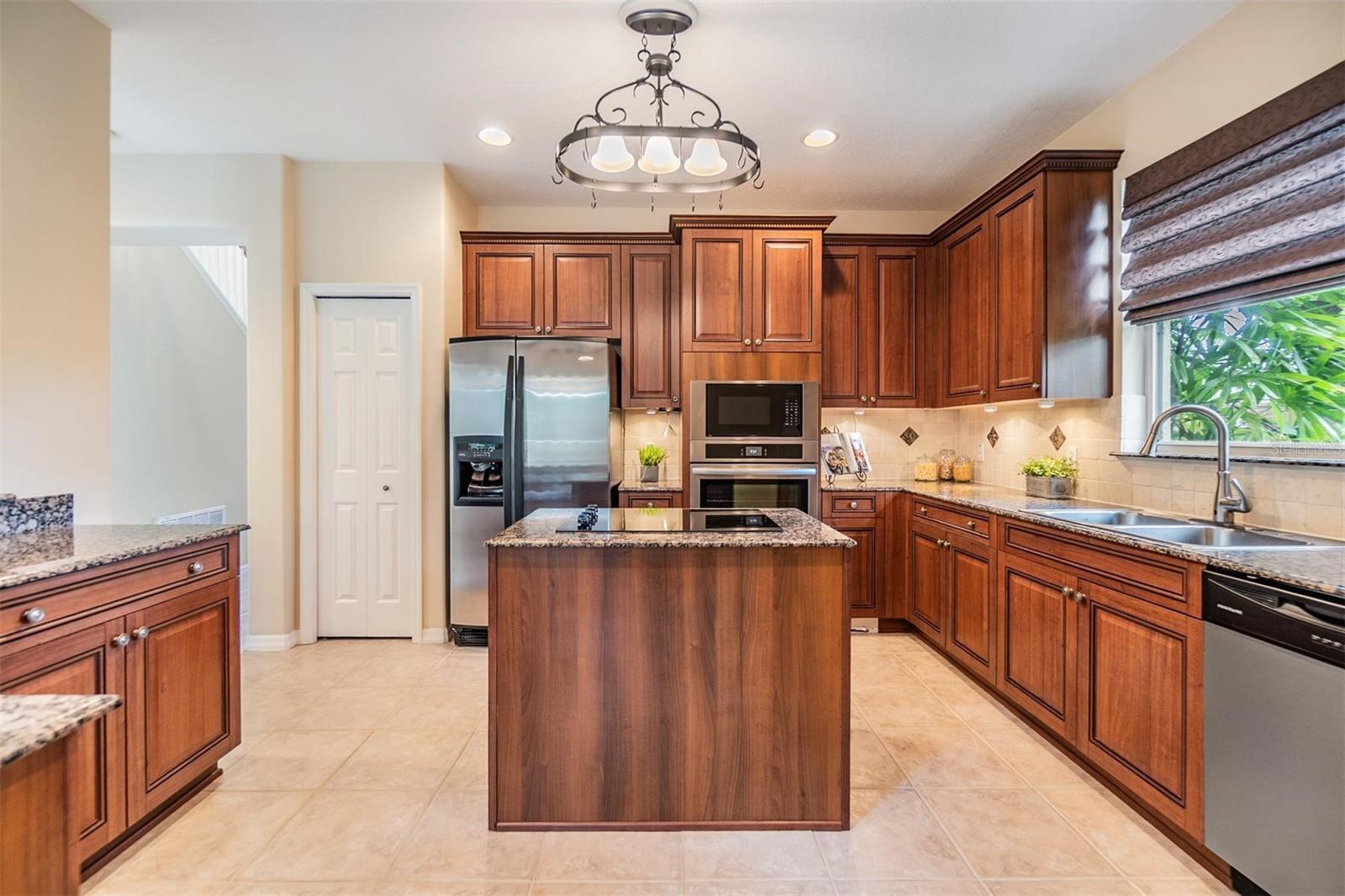 2354 MESSENGER CIR