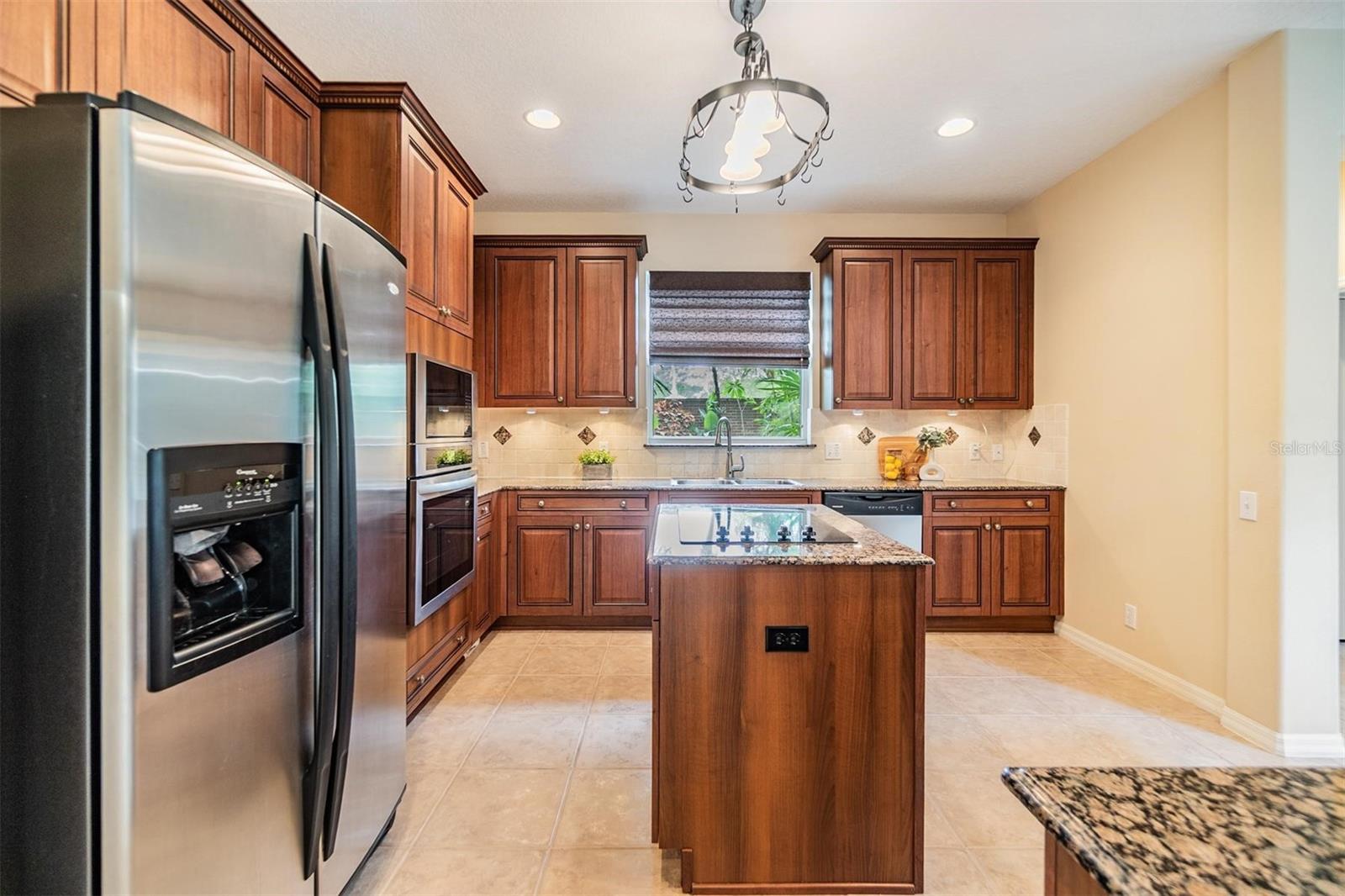 2354 MESSENGER CIR