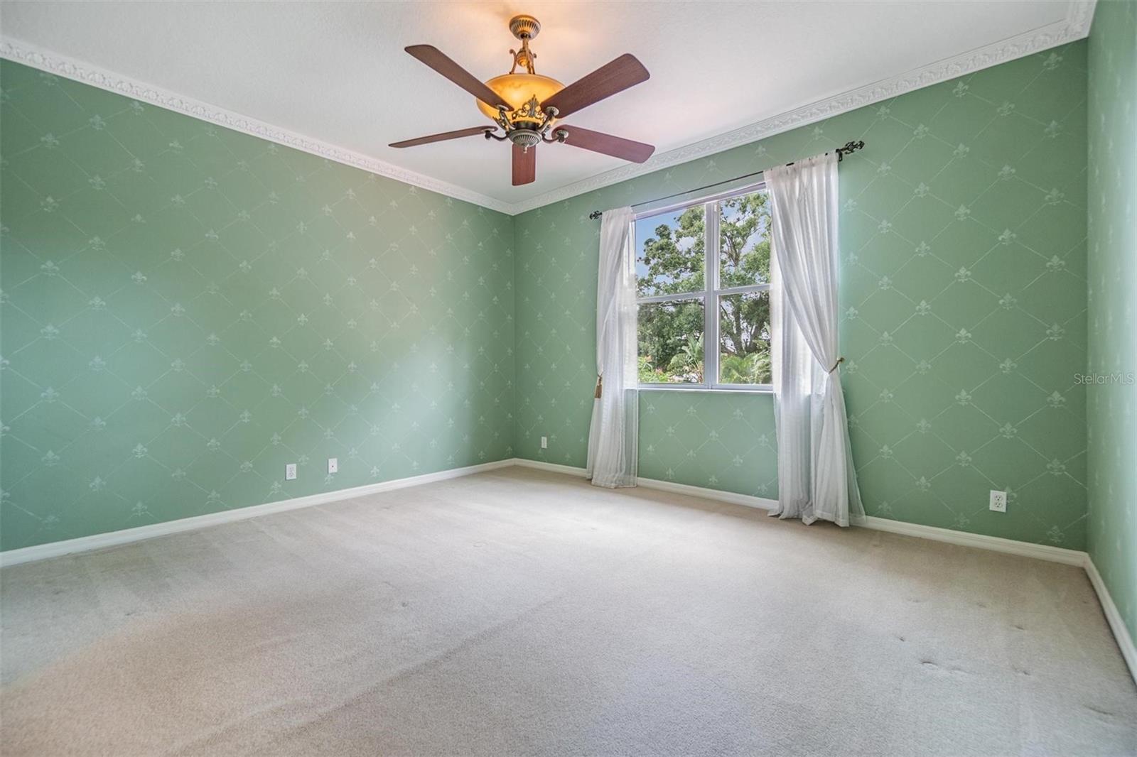2354 MESSENGER CIR