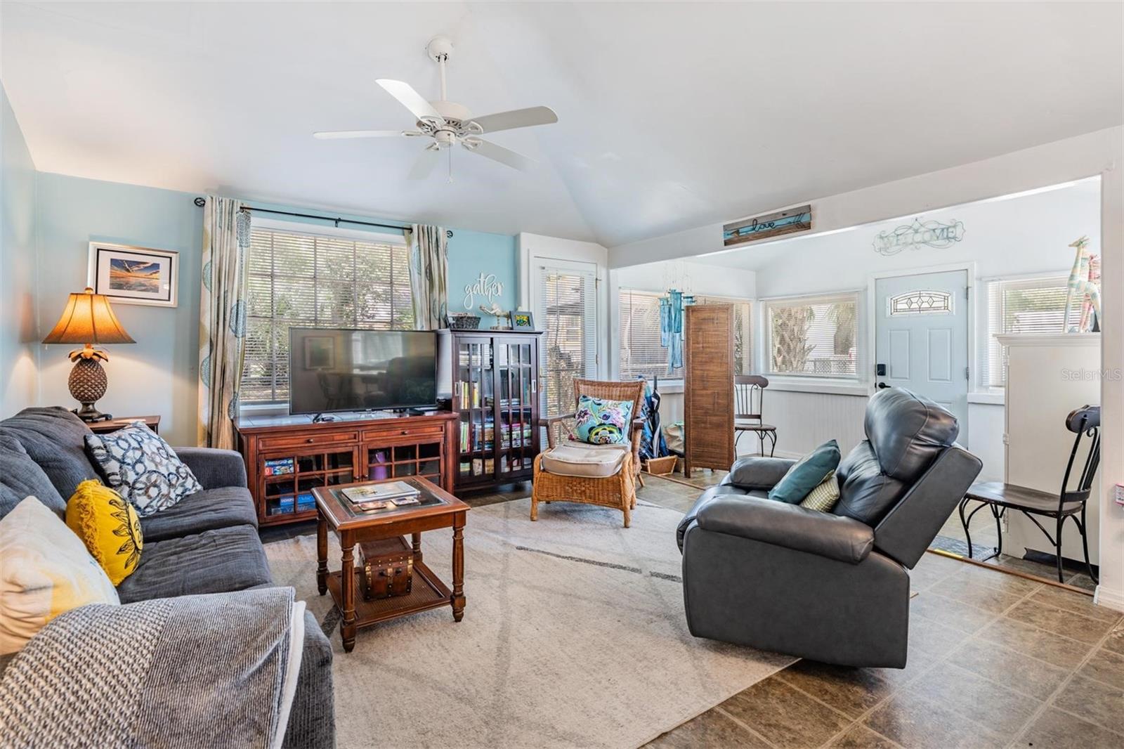 526 5TH AVE N