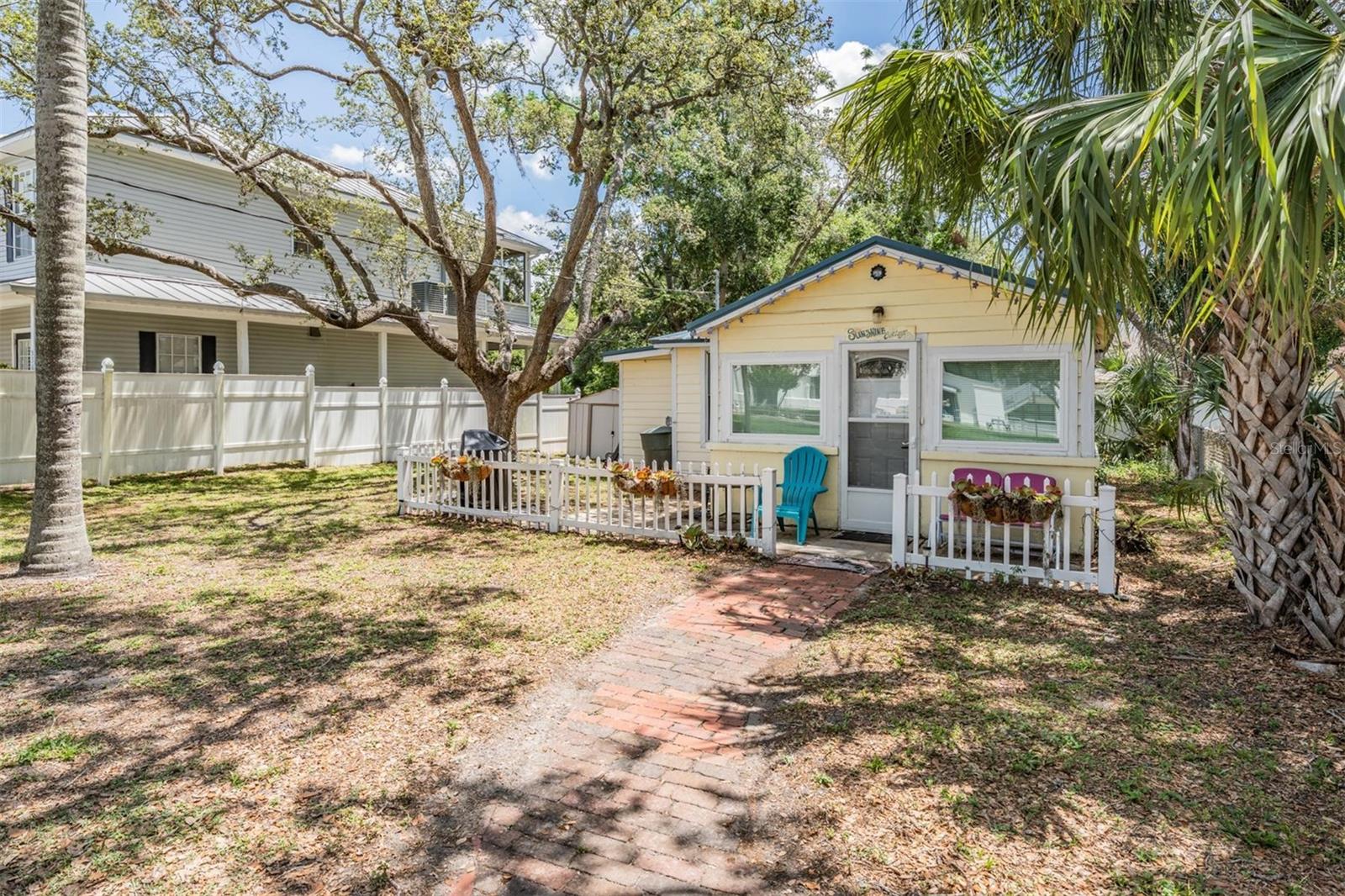 526 5TH AVE N