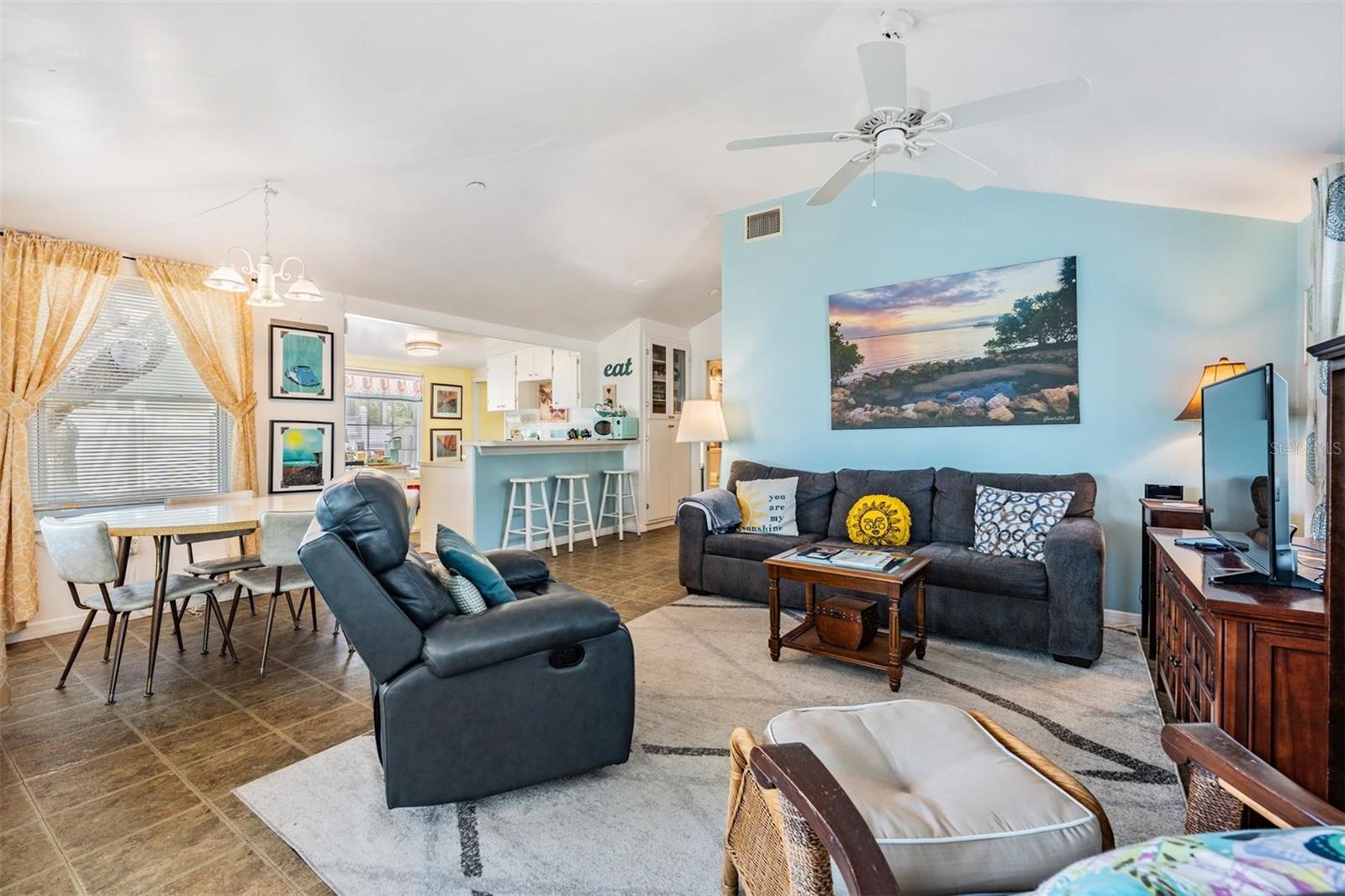 526 5TH AVE N
