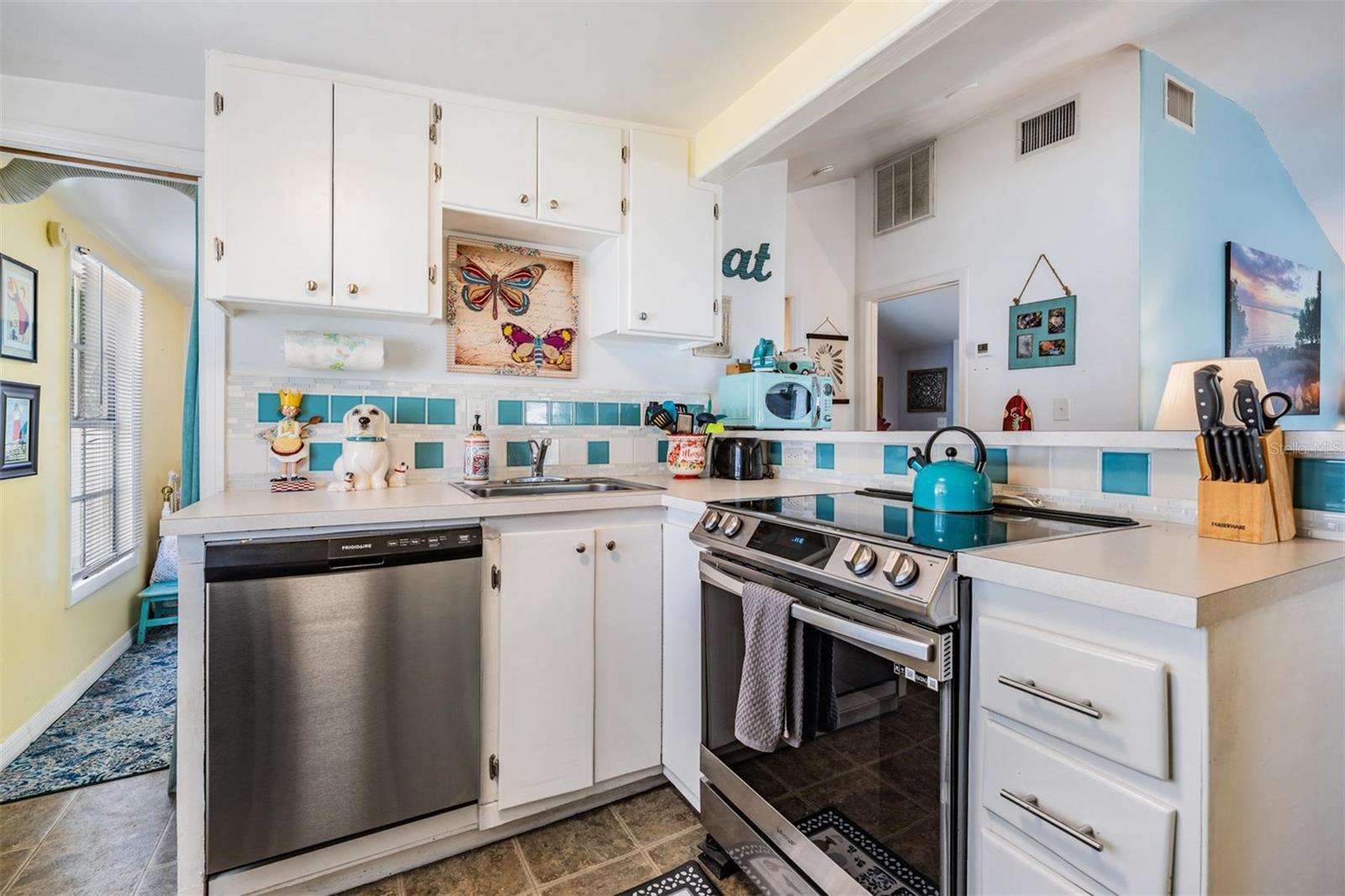 526 5TH AVE N