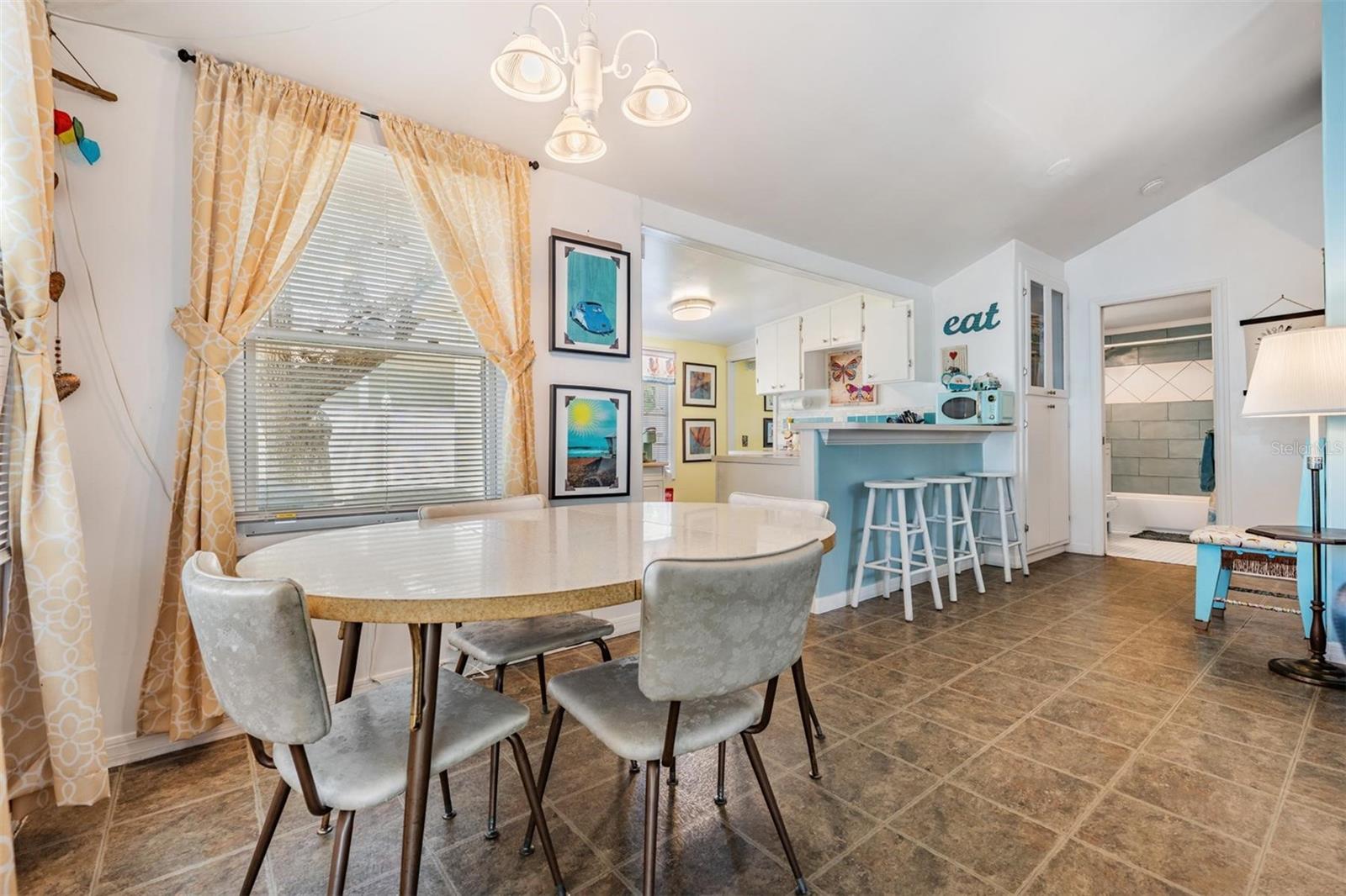 526 5TH AVE N