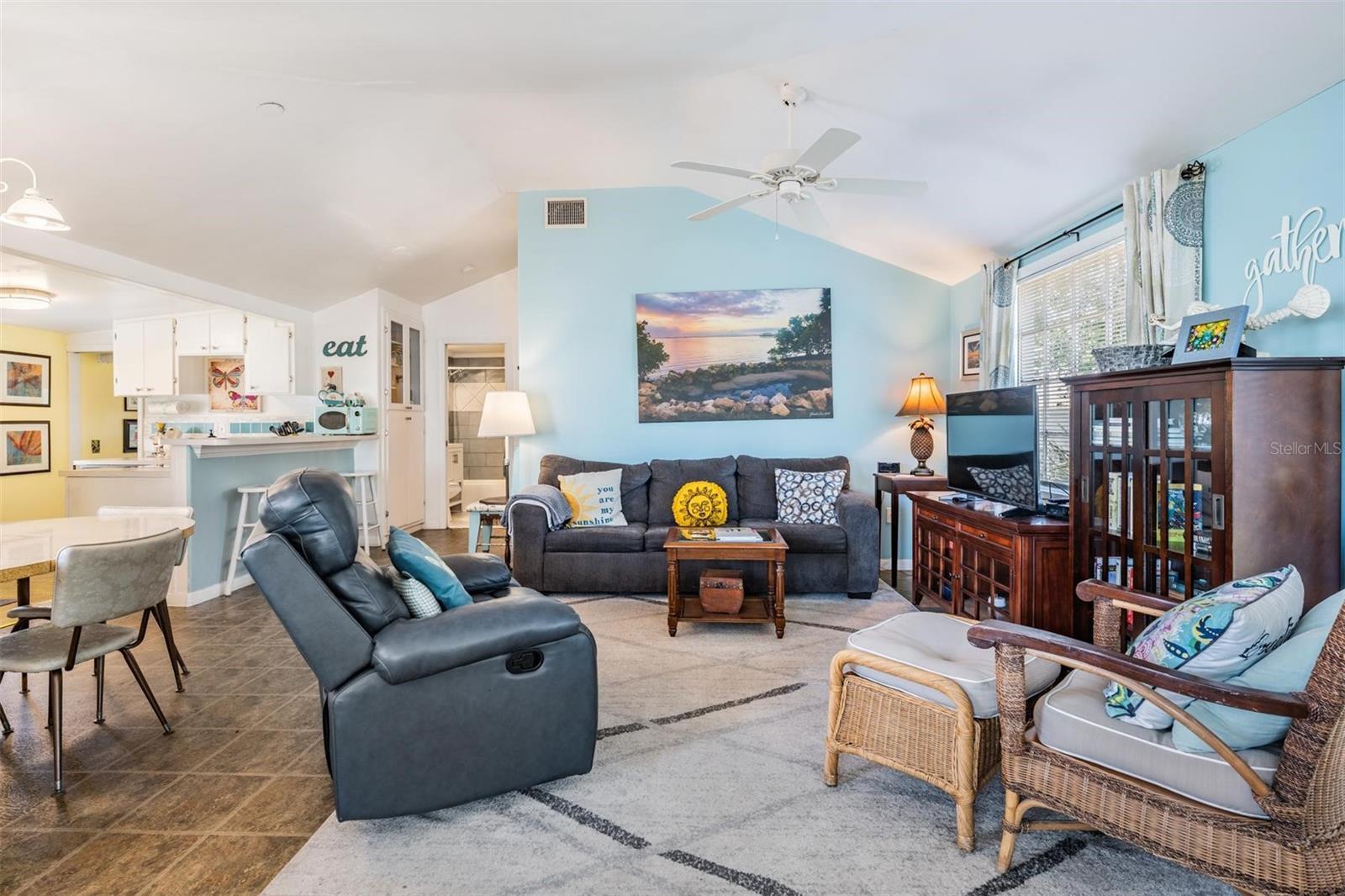 526 5TH AVE N