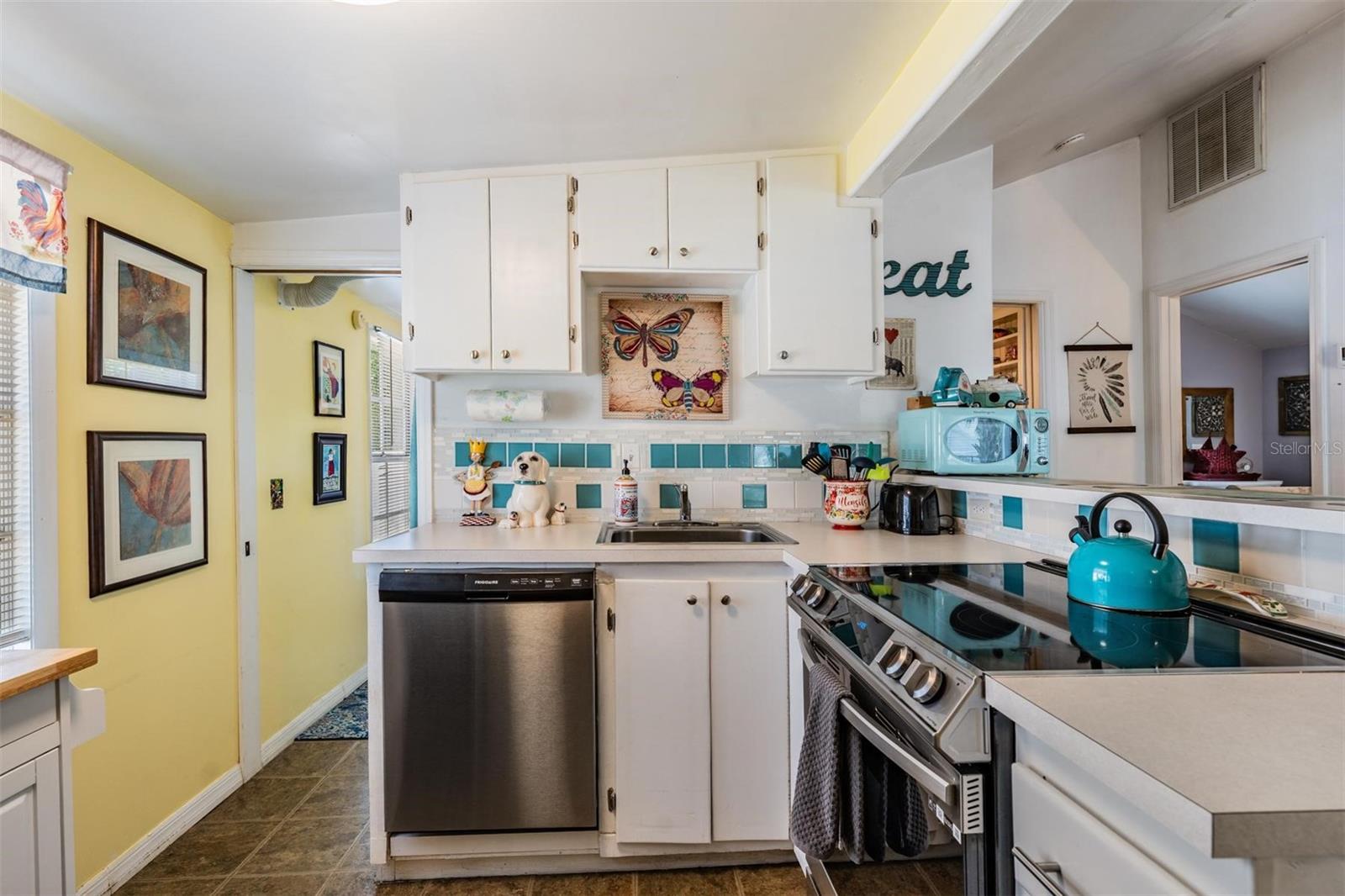 526 5TH AVE N