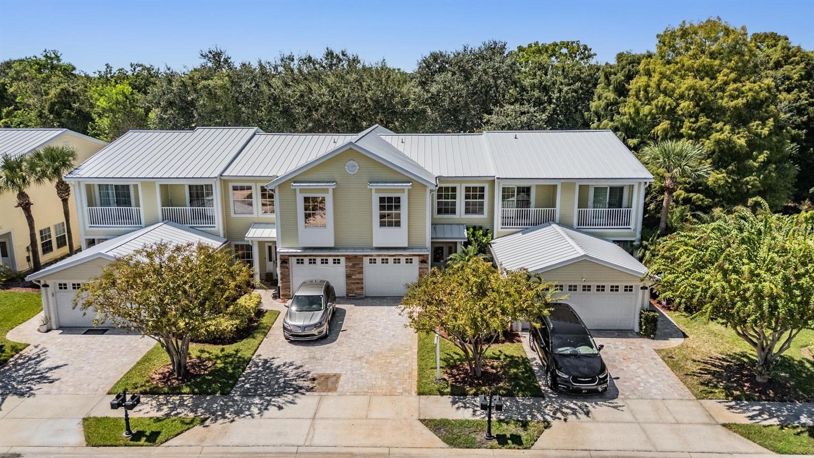 931 WOODBRIDGE CT