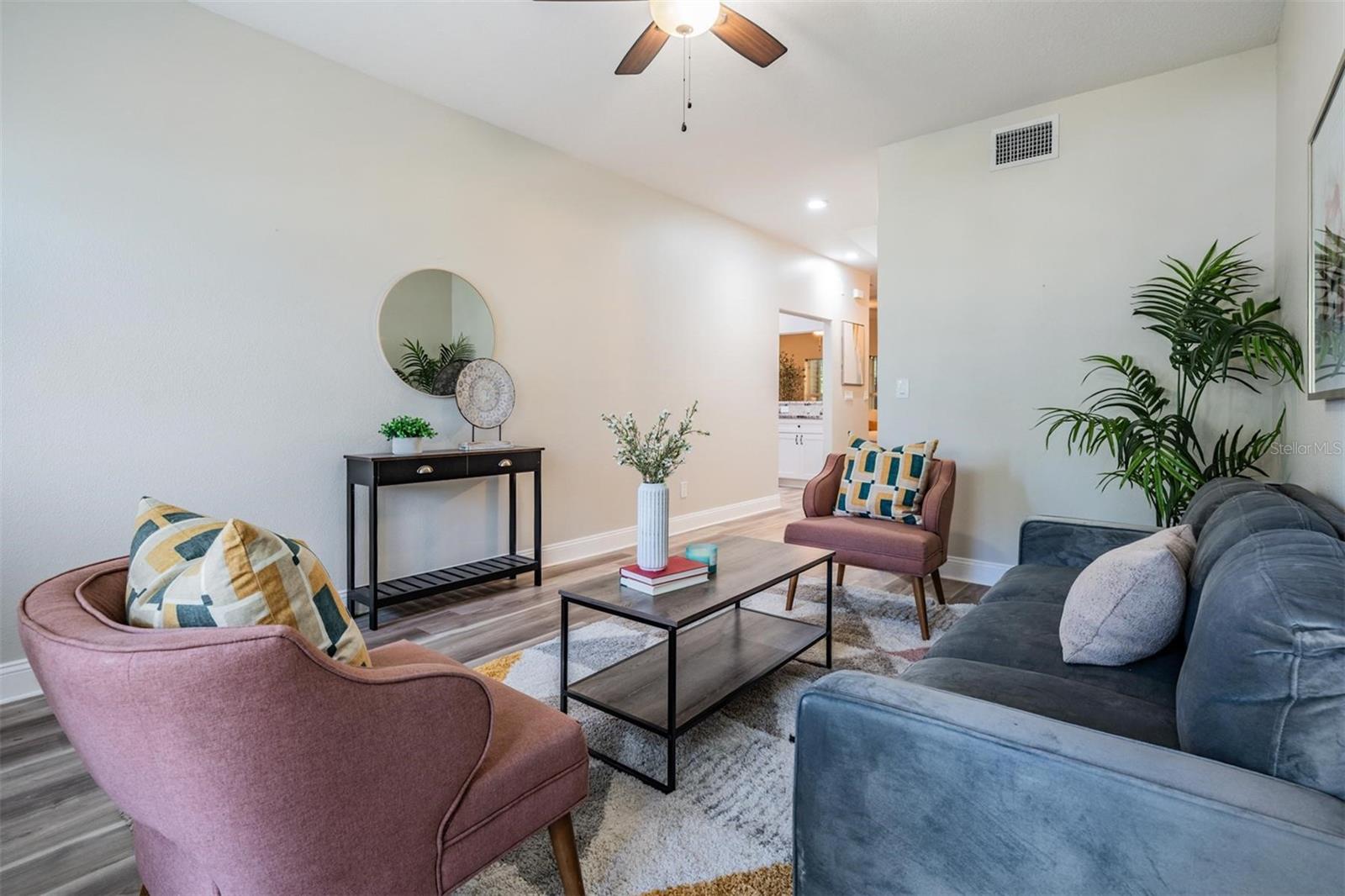 931 WOODBRIDGE CT