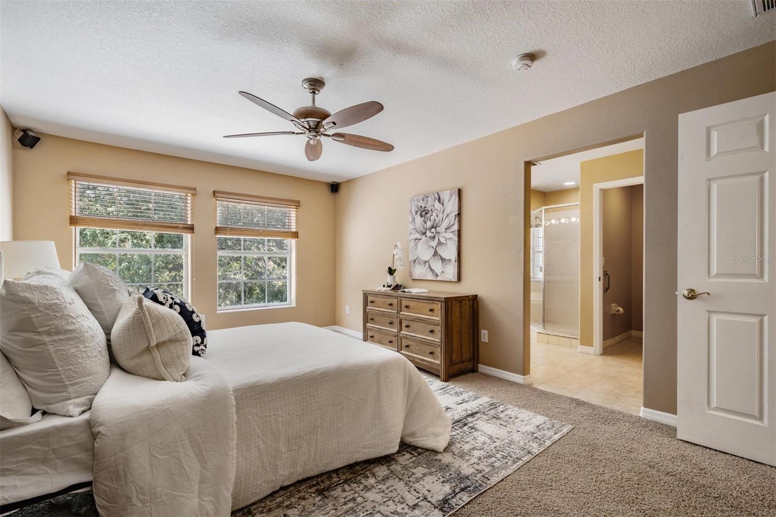 931 WOODBRIDGE CT