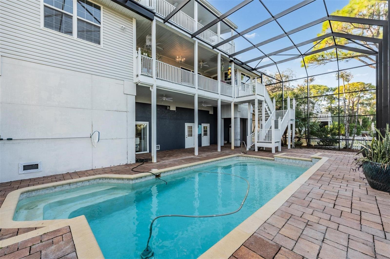 921 POINT SEASIDE DR