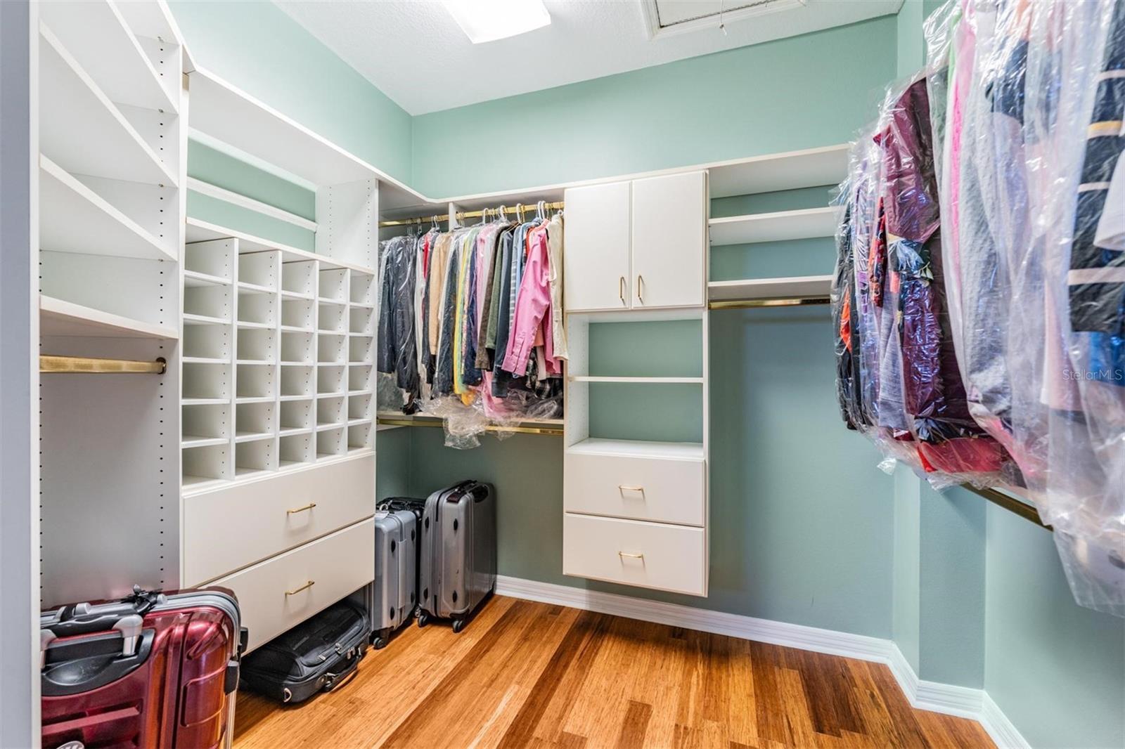 921 POINT SEASIDE DR