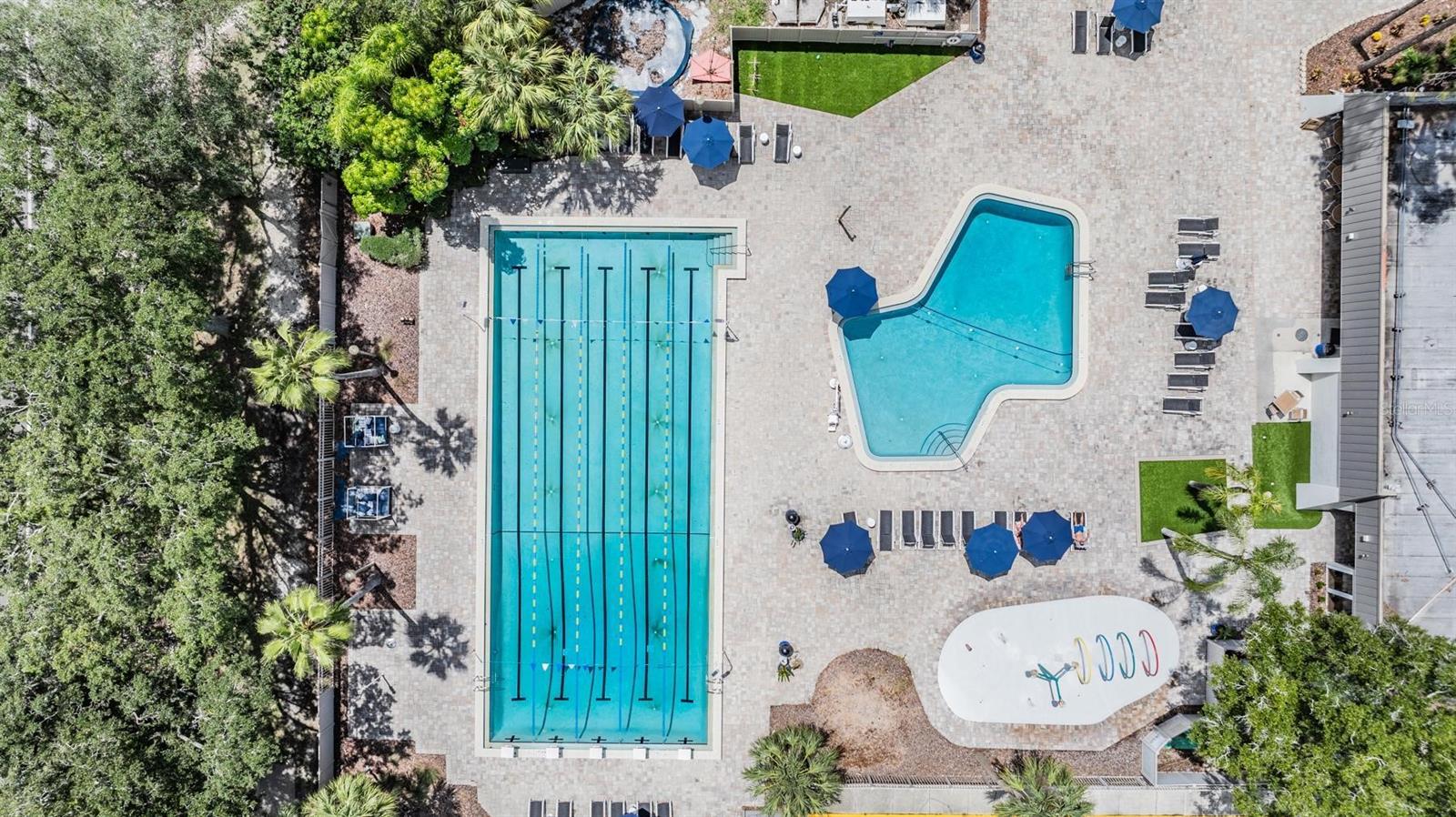 1558 E LAKE WOODLANDS PKWY