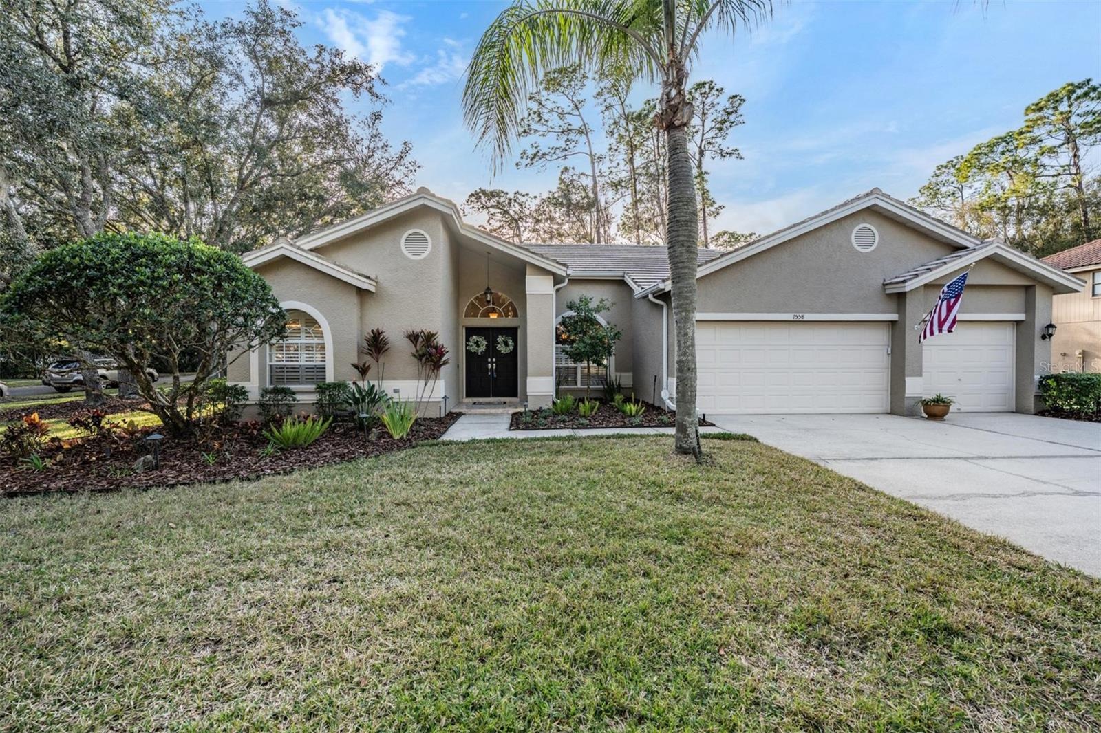 1558 E LAKE WOODLANDS PKWY