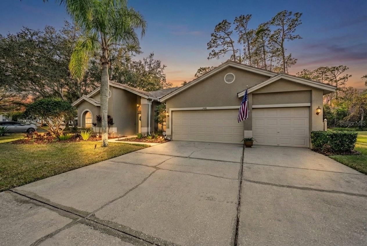 1558 E LAKE WOODLANDS PKWY