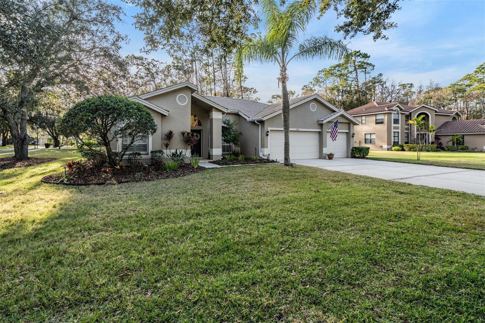 1558 E LAKE WOODLANDS PKWY