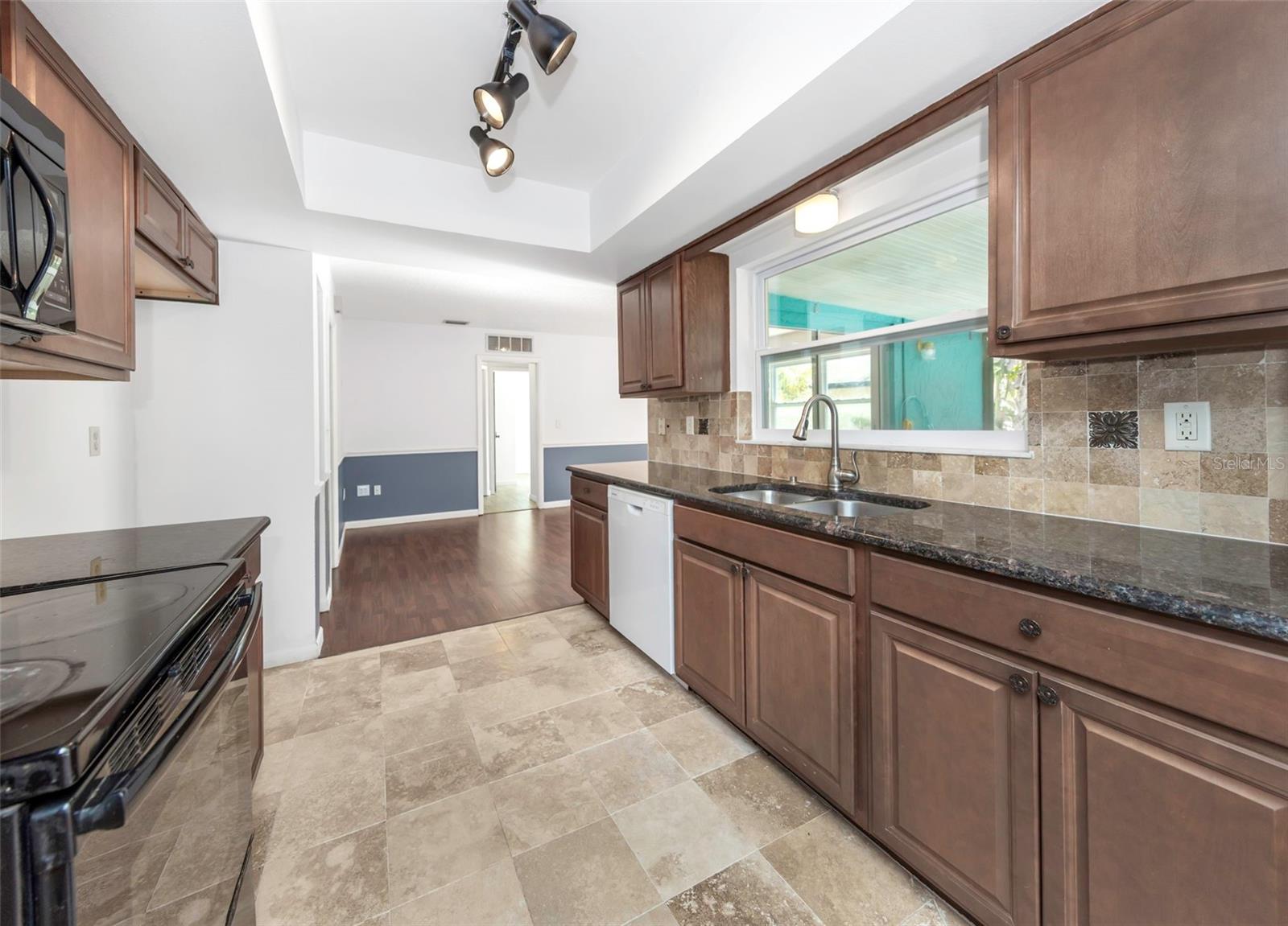 2913 FAIRFIELD CT