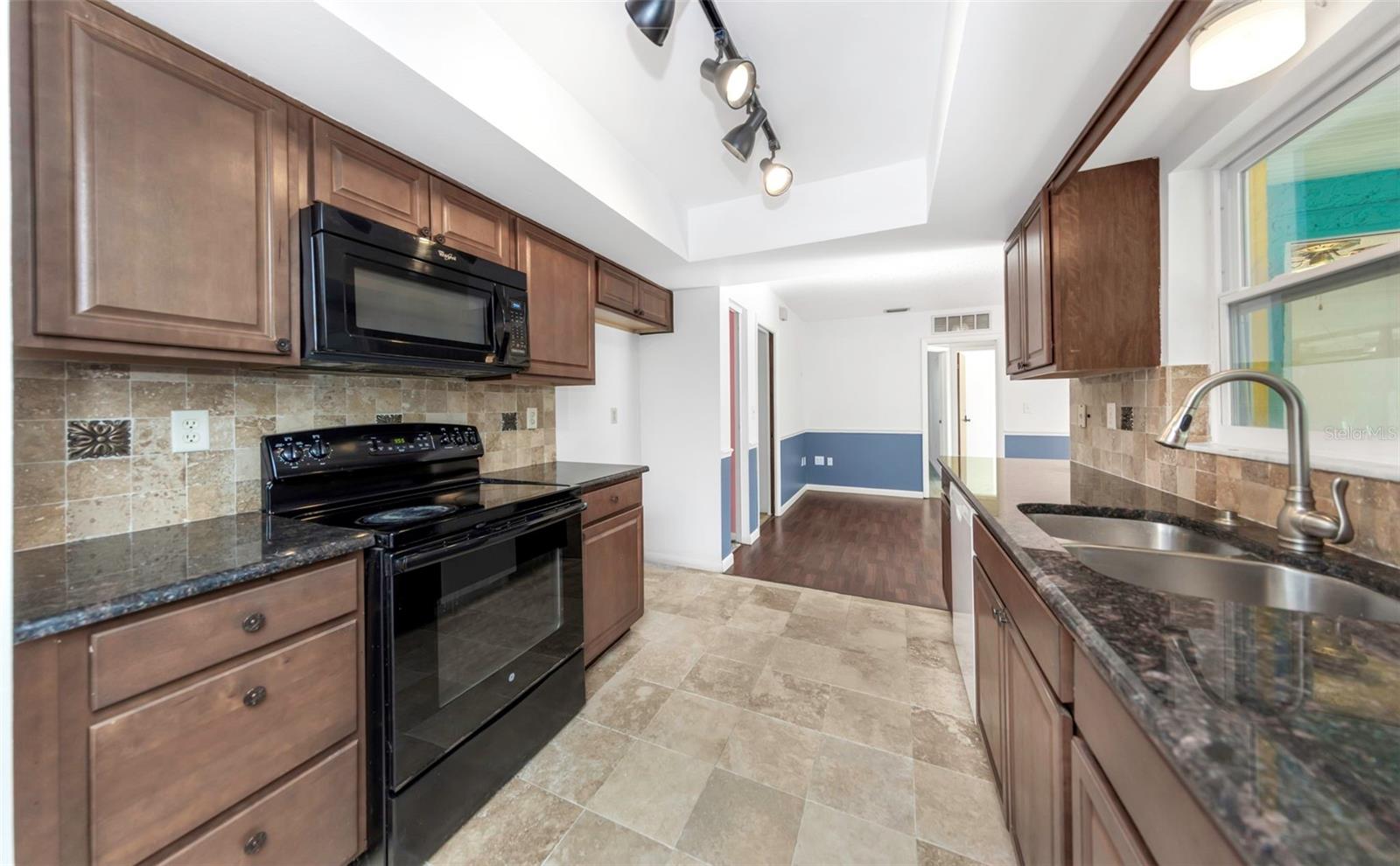 2913 FAIRFIELD CT
